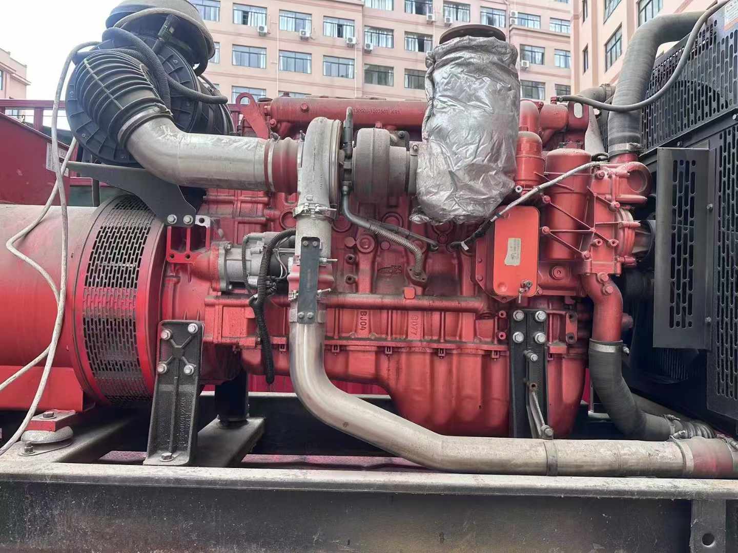 龙里如何选择适合 600kW 柴油发电机组的过载保护器？