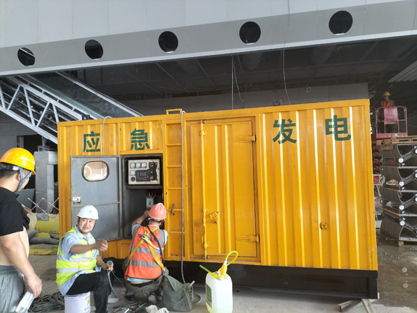 龙里怎样判断空气滤清器是否需要更换?